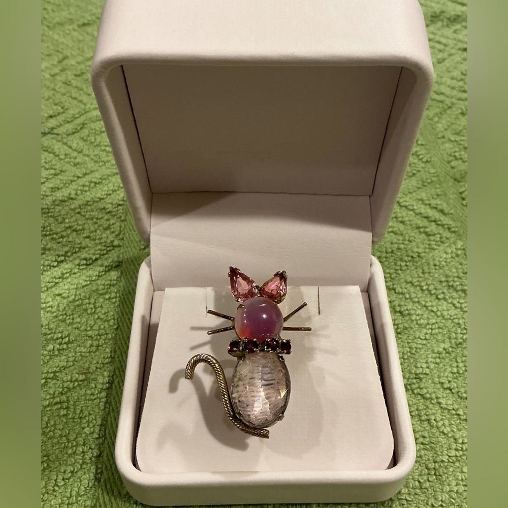 Cat Costume Jelly Belly Brooch Vintage Red Rhinestone Collar Pink W/Gold Tone